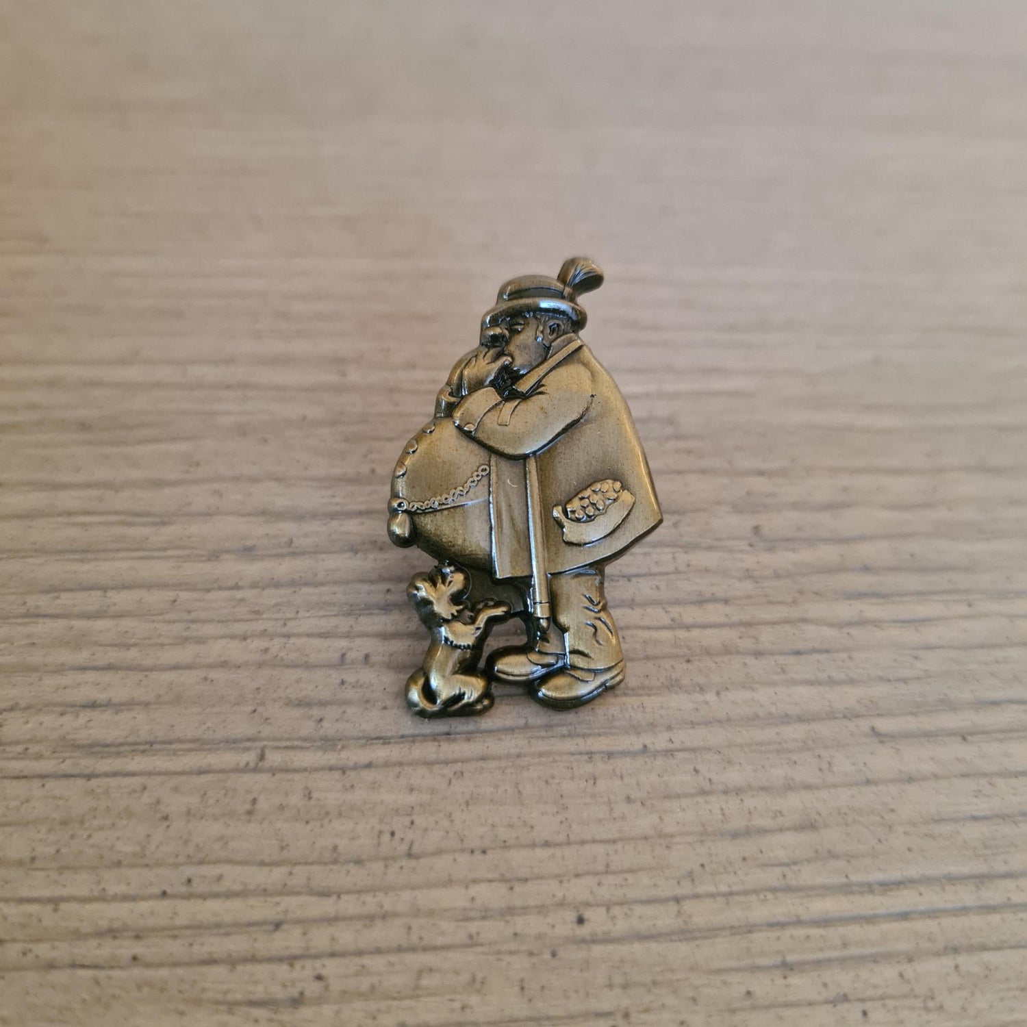 Anstecker "Buzi Bronze" - Bräustüberl Tegernsee