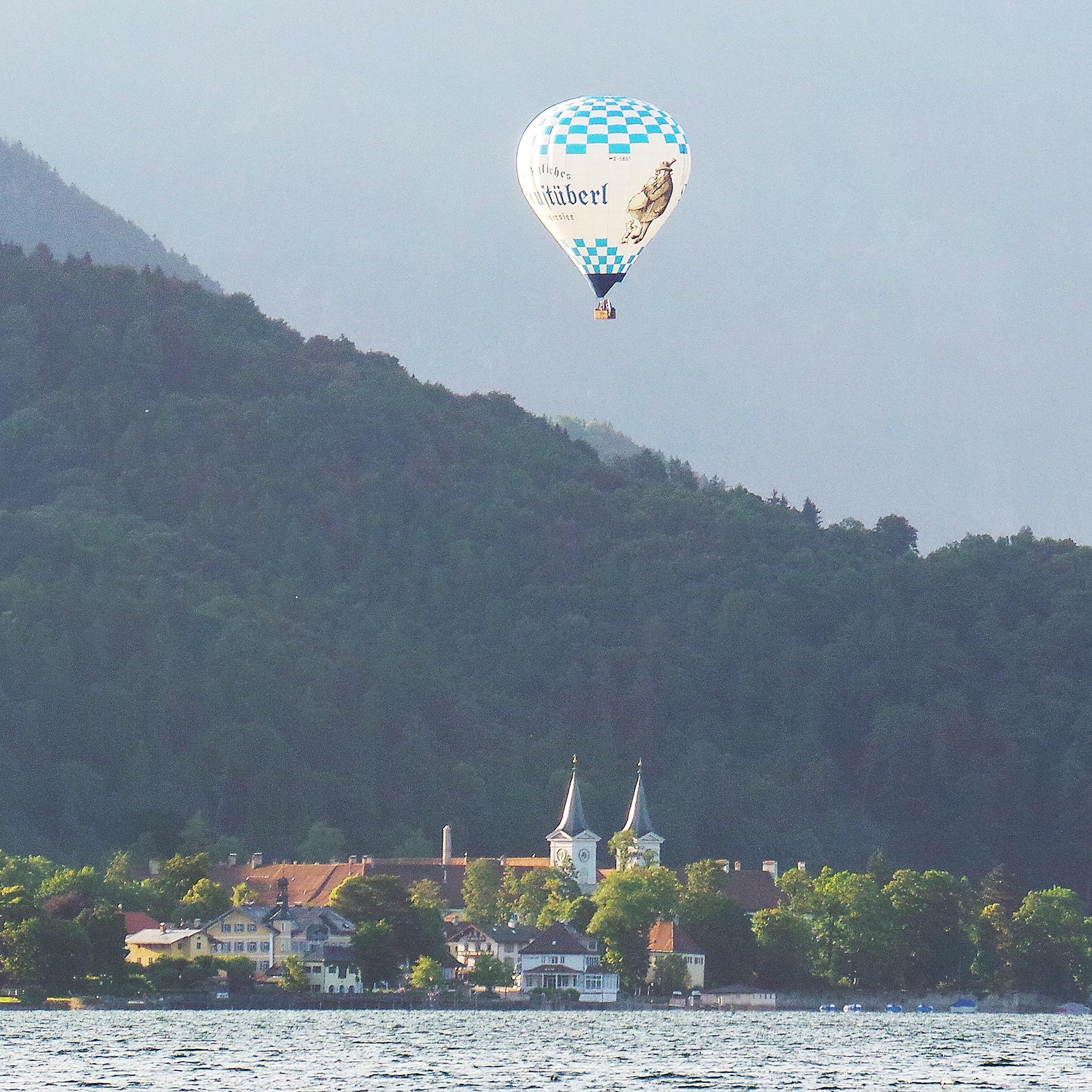 Gutschein für eine Fahrt im Buzi - Ballon - Bräustüberl Tegernsee