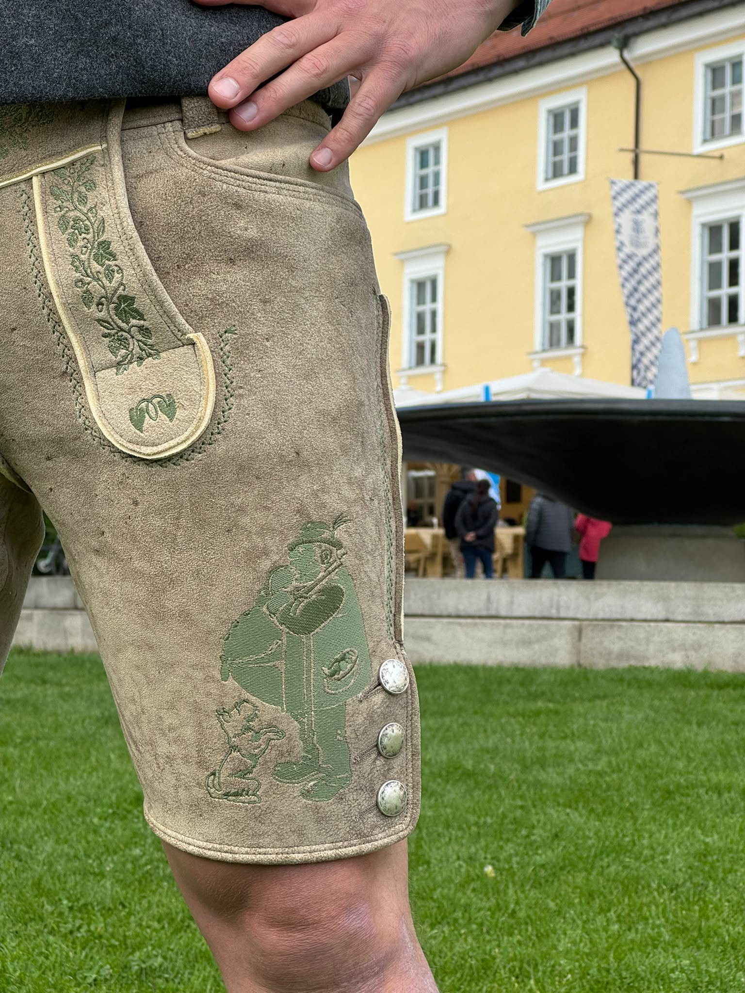 Gutschein - Original Buzi Lederhose zur individuellen Maßanfertigung - Bräustüberl Tegernsee