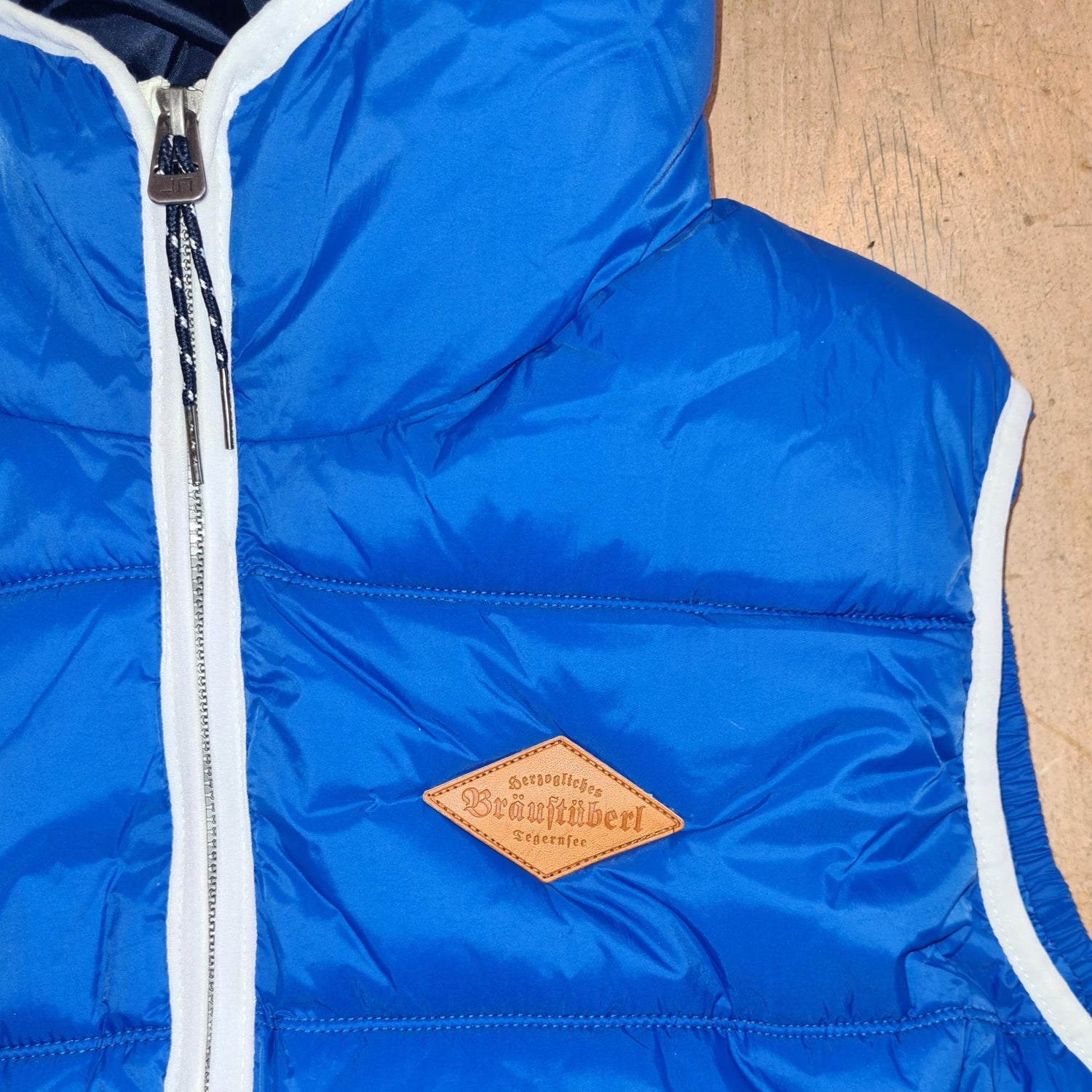 Steppweste "Bräustüberl" mit Kapuze S - Bräustüberl Tegernsee