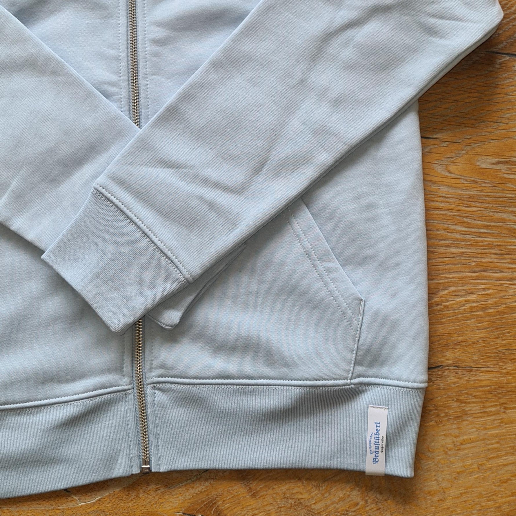 Zipper - Hoodie "Hellblau" S - Bräustüberl Tegernsee
